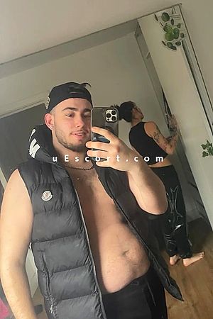 Antonio - Male escorts Luton